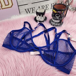 💙 NWT Victoria’s Secret Very Sexy Low Cut Demi Blue Mesh M-DD #7281 💙